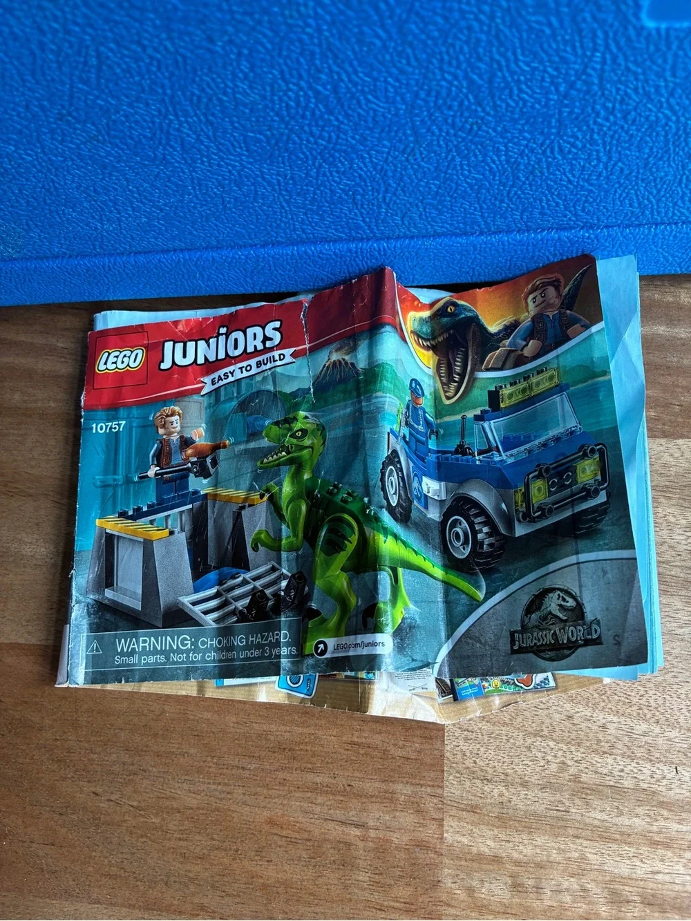 Lego Blue Storage Case with LEGO Juniors Lego Juniors 10757 RAPTOR RESCUE TRUCK